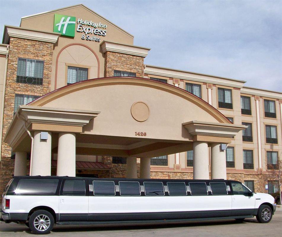 Holiday Inn Express Hotel & Suites Fort Collins By Ihg Extérieur photo