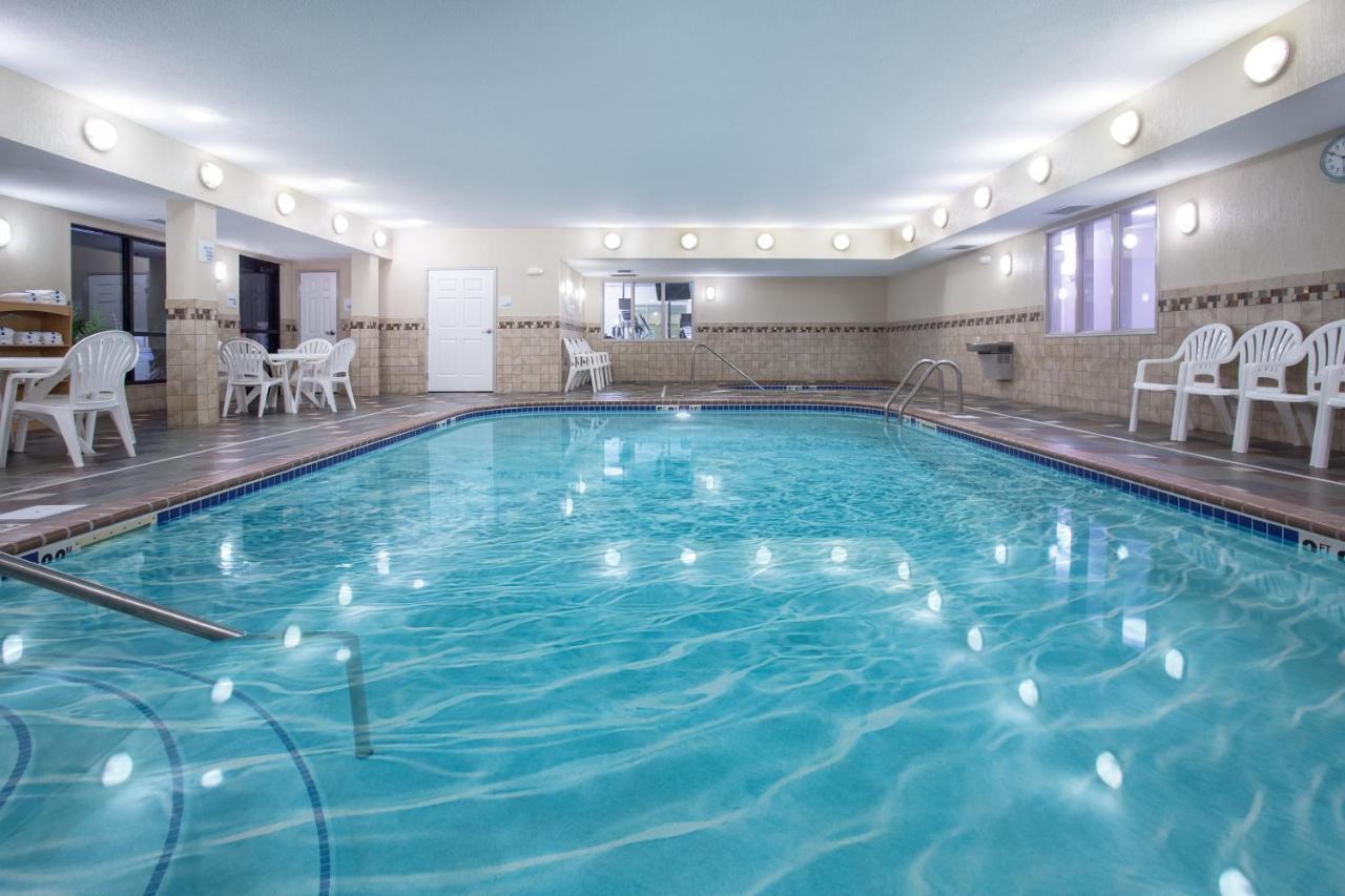 Holiday Inn Express Hotel & Suites Fort Collins By Ihg Extérieur photo