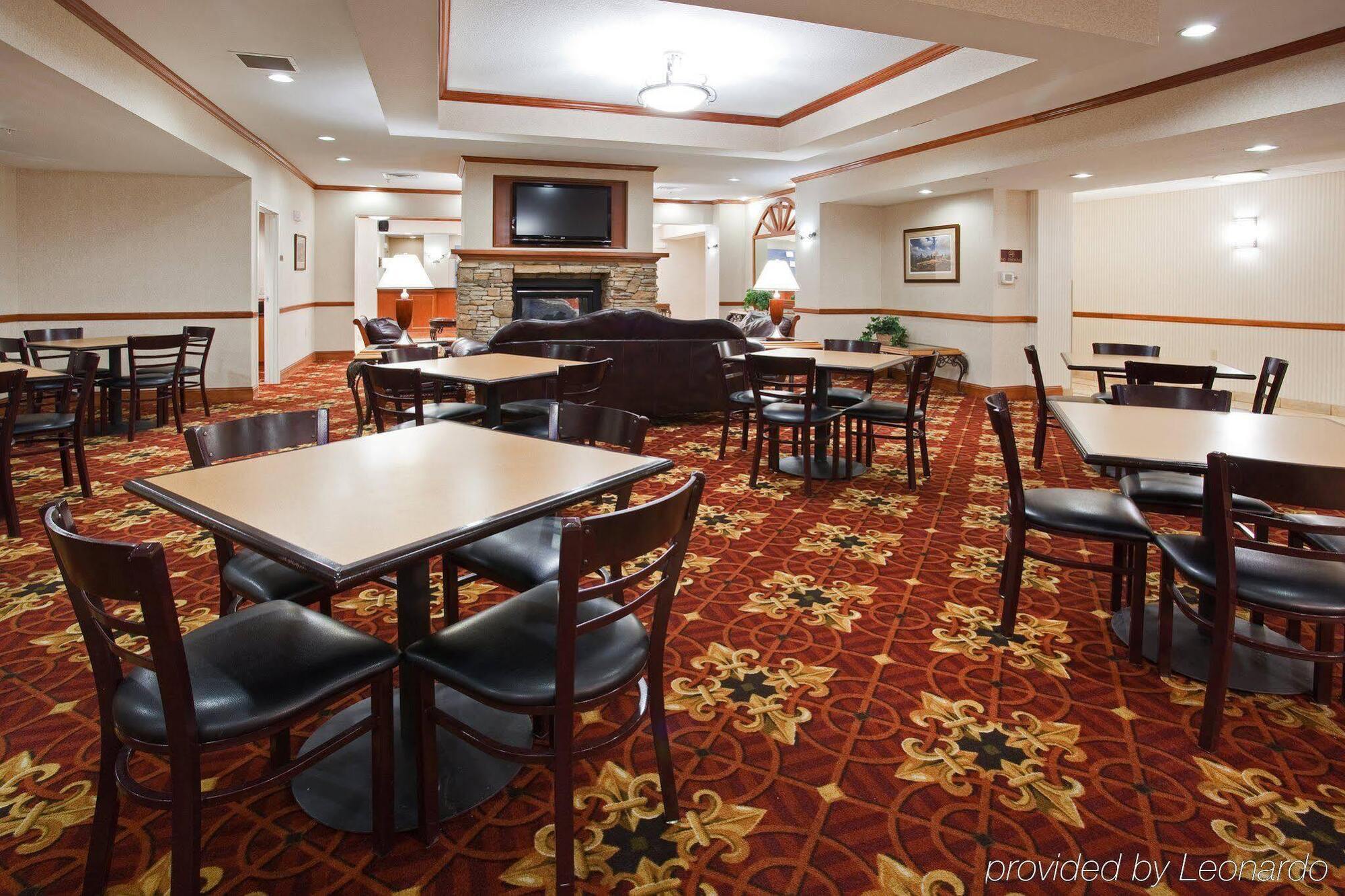 Holiday Inn Express Hotel & Suites Fort Collins By Ihg Extérieur photo