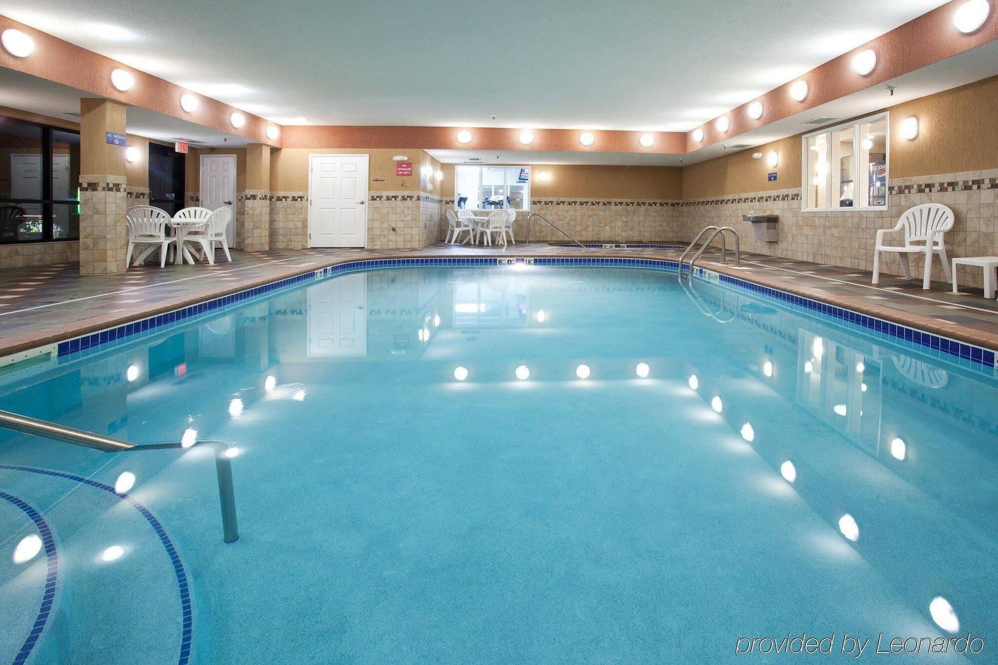 Holiday Inn Express Hotel & Suites Fort Collins By Ihg Extérieur photo